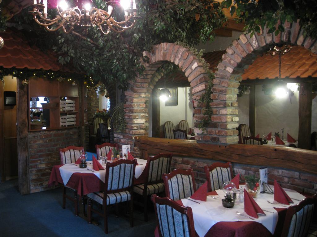Hotel Restaurant "Waldschaenke" Wassenberg Esterno foto